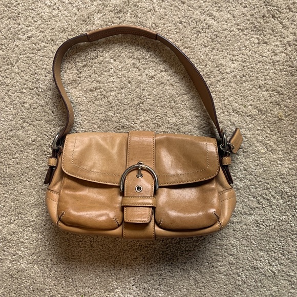 Coach Handbag in Tan - Picture 2 of 4
